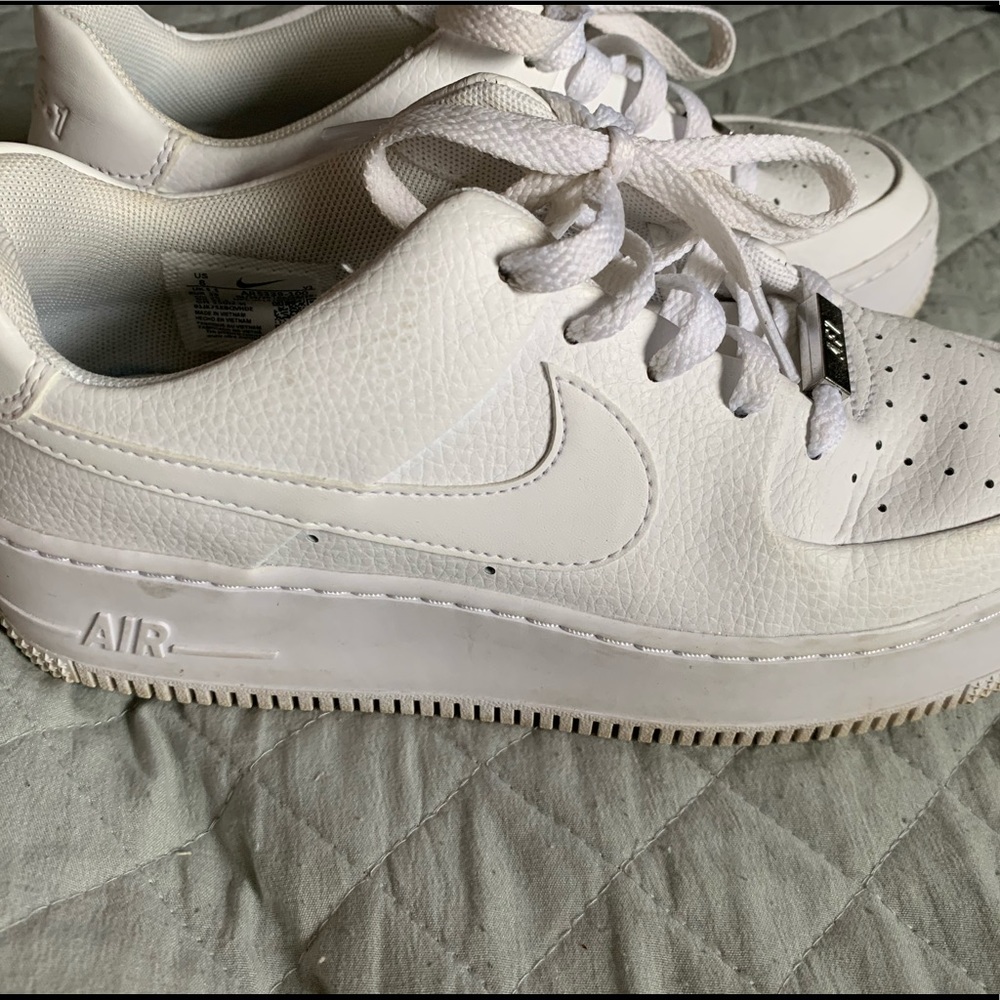 AirForce 1s women’s
